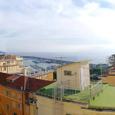 Apartamento With 3 Bedrooms In With Wonderful Sea View Terrace And Wifi 40 M From The Beach *